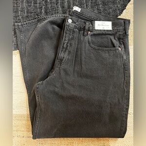 Abercrombie Low Rise Ultra Loose Jeans Short NWT